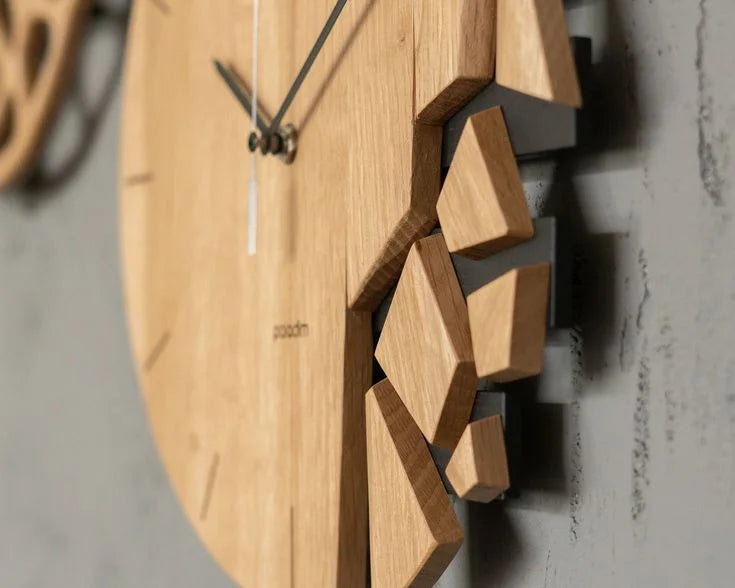 Horloge murale en bois ronde – Art abstrait moderne en jaune clair